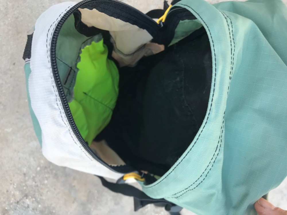 Green & Off Whit Camelbak Hydration Pack Cloud Walker No Bladder Backpack Hiking