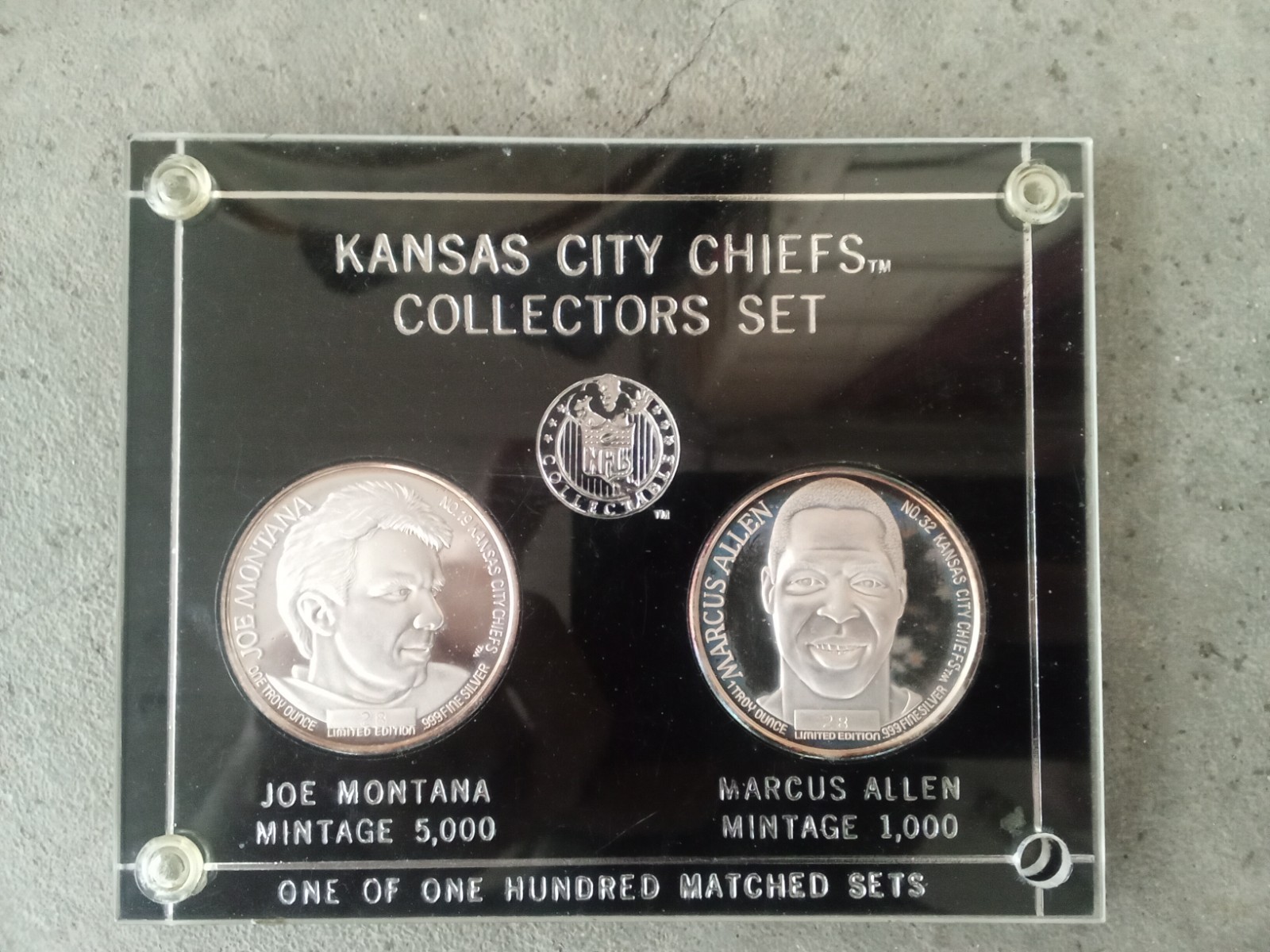 Joe Montana & Marcus Allen Kansas City Chiefs Collectors Set 2 1oz .999 Silver
