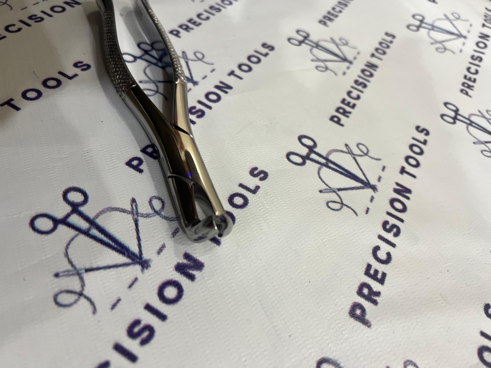 Hu-Friedy #222 Extraction Forceps, Lower Molar