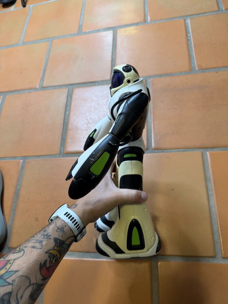 Wowwee Joebot Robot Toy 2008 untested