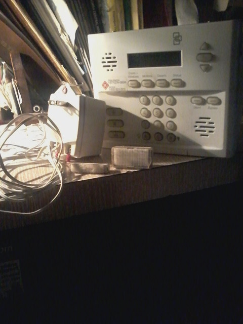 Home Security/Fire Alarm System Control Panel, battery,Transformer, Door Alarms