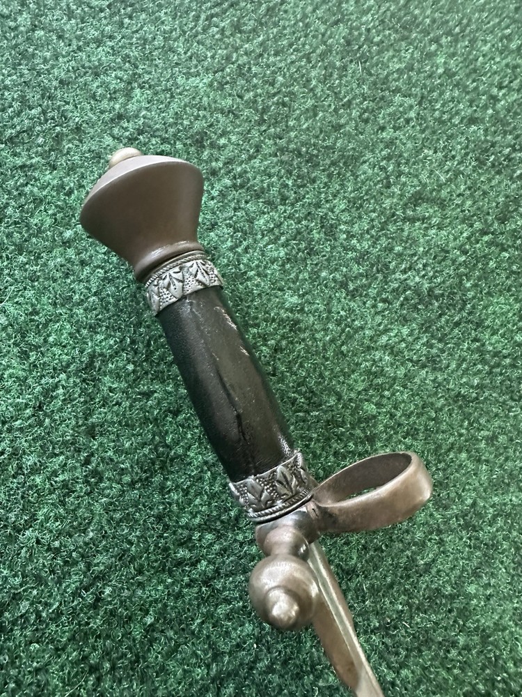 DEL TIN MADE PARRYING DAGGER