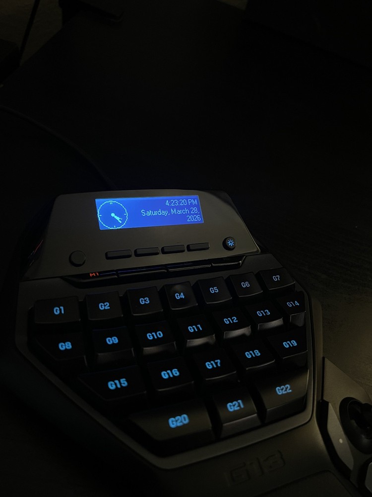Logitech G13 Advanced Programmable Gameboard with LCD Display Black Y-U0002 EUC
