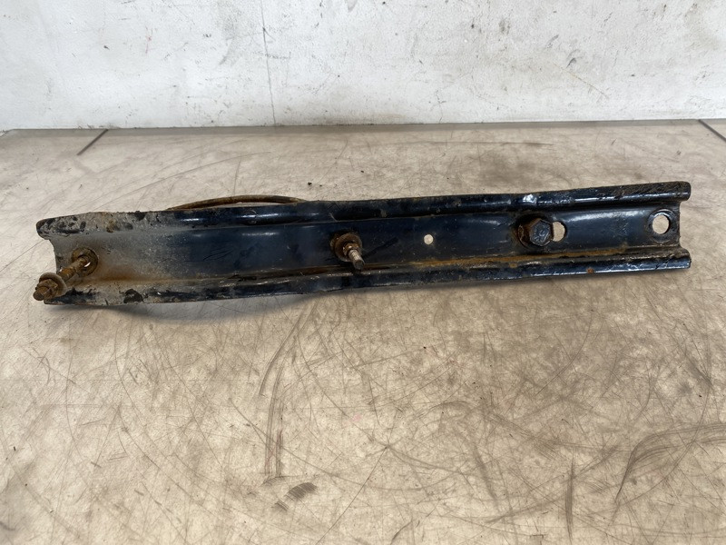 1995 International 9200 Frame Brackets (753-10192)