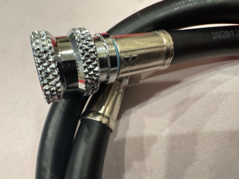 SCUBA BCD INFLATOR HOSE 32”SOLID LOOKS LIKE NEVER WET!