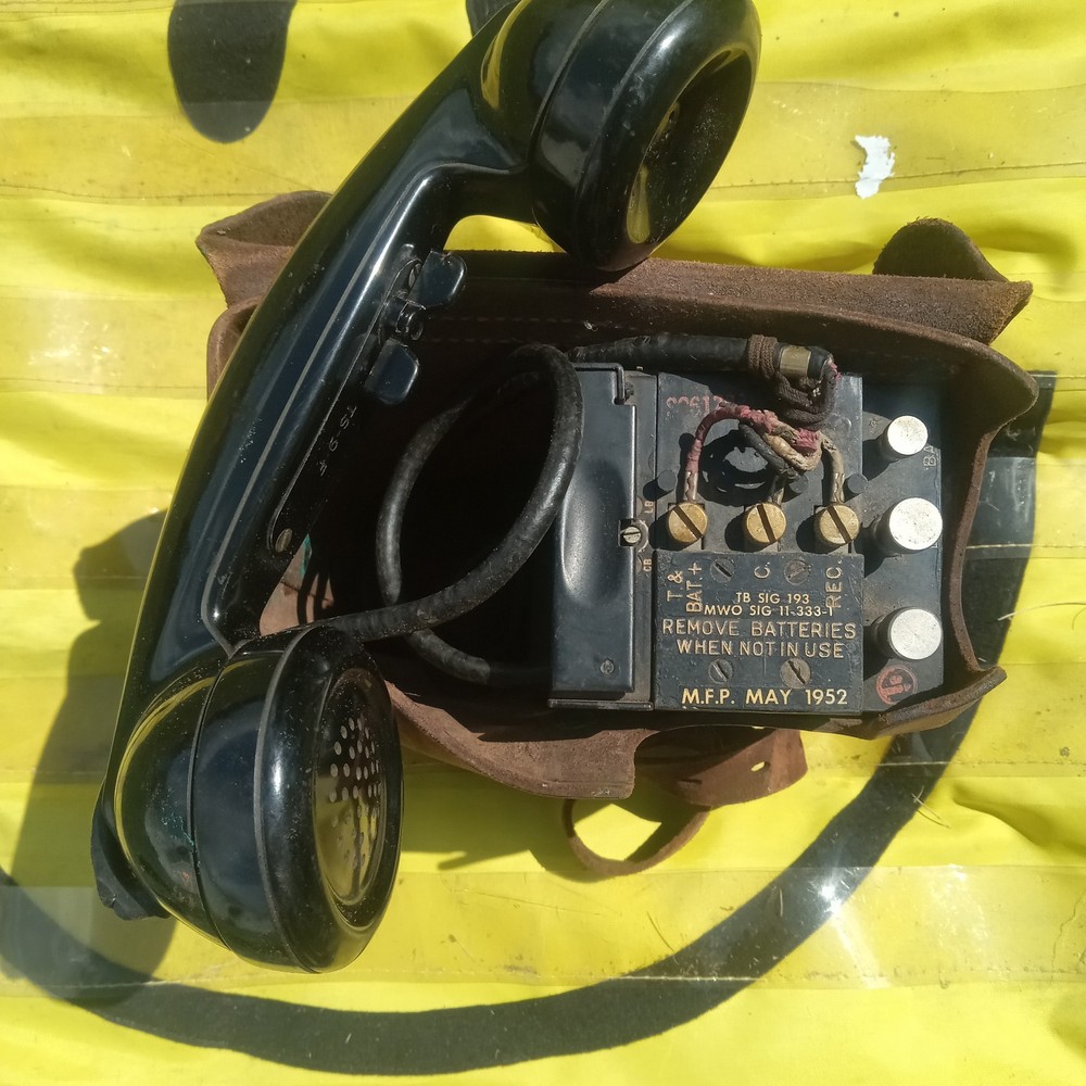 MILITARY RADIO.
