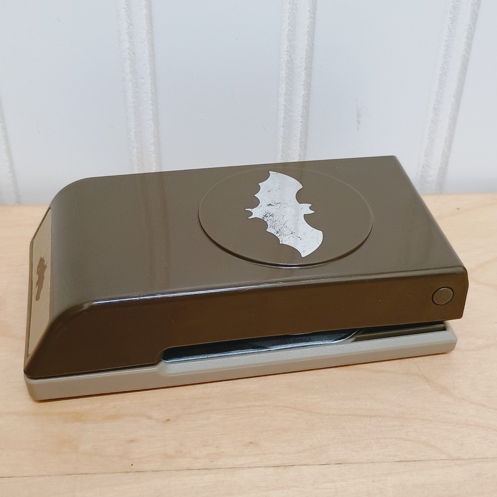 Stampin’ Up! Large Bitty Bat Paper Punch