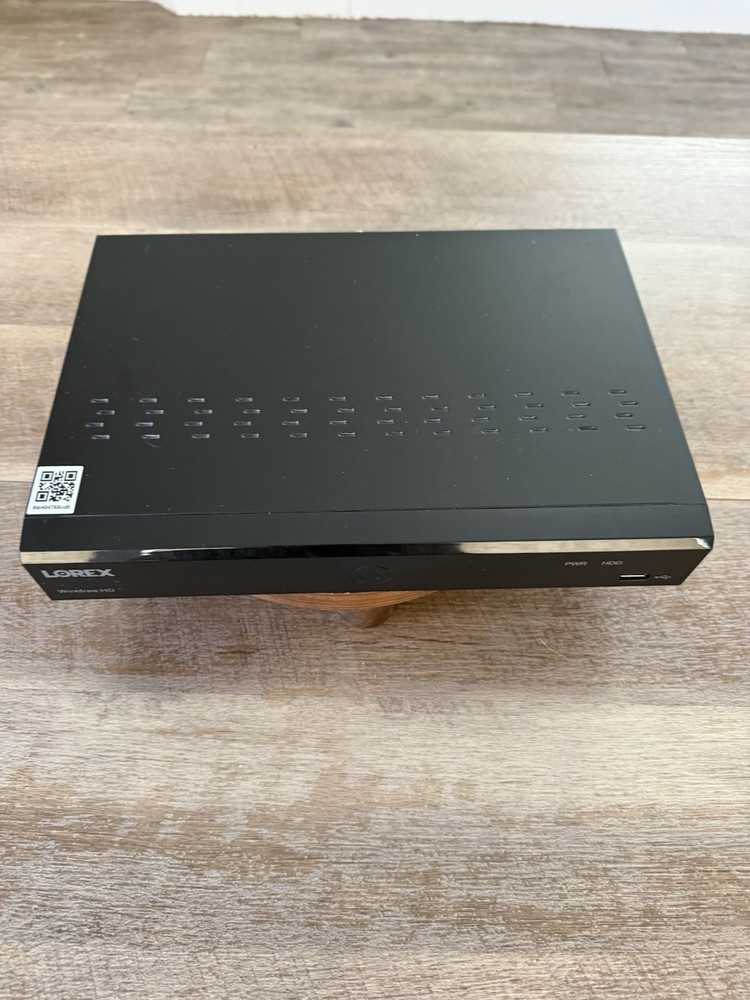 Lorex 1080P Wireless DVR (LH0904-D)-BLACK