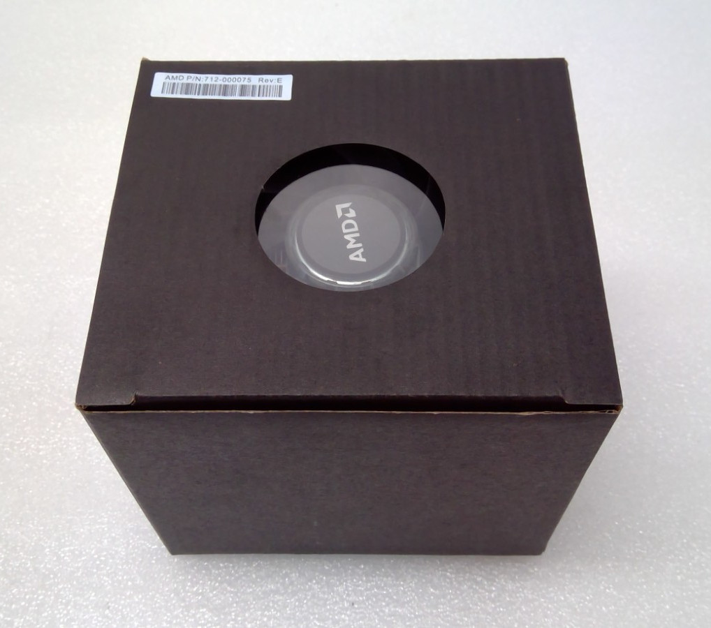 *New* AMD Wraith Prism RGB LED CPU Cooler Heatsink Fan AM4 AM5 712-000075 / 76