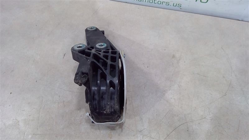 2022 CHEVROLET TRAVERSE AUTOMATIC TRANSMISSION FRONT MOUNT BRACKET