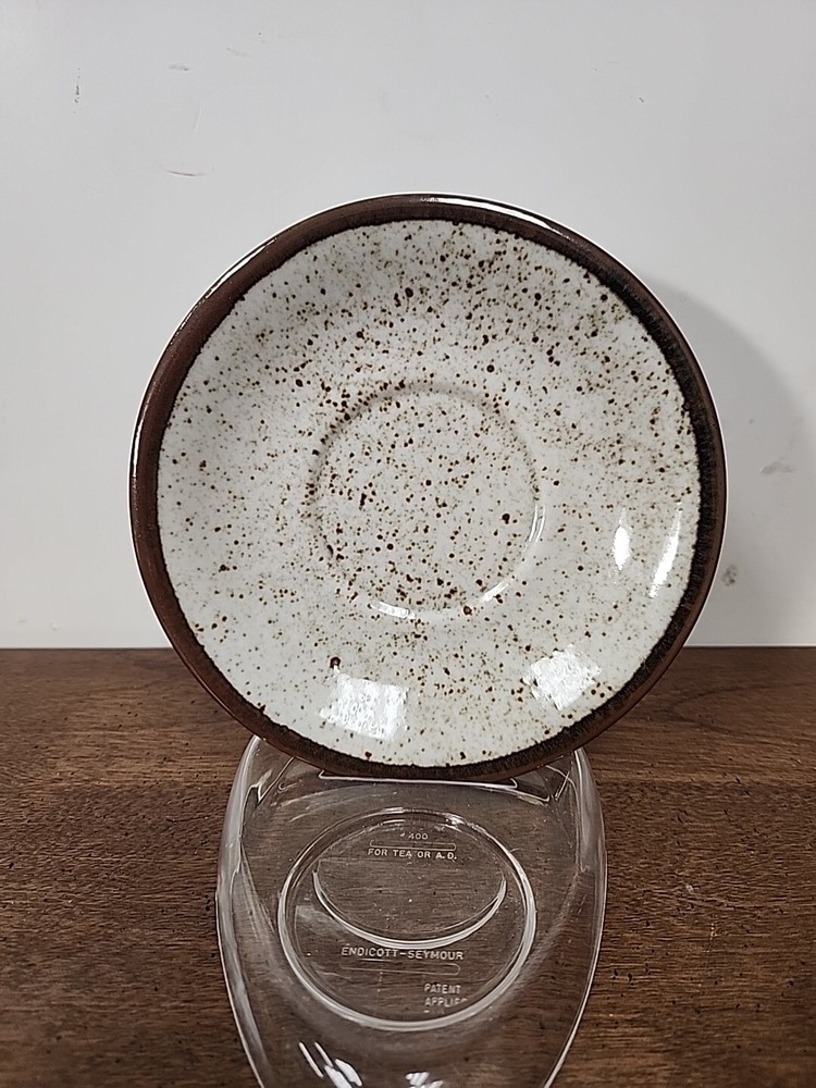 VOLENDAM SPECKLED MUG & SAUCER - NETHERLANDS