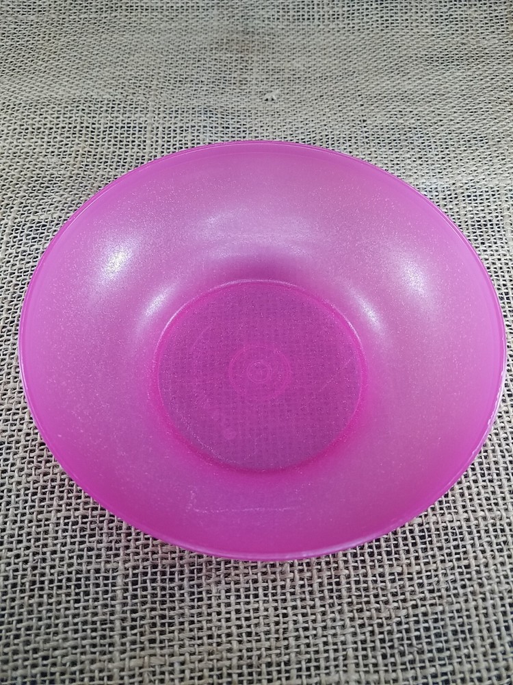 Tupperware Pink Bowl 890-17