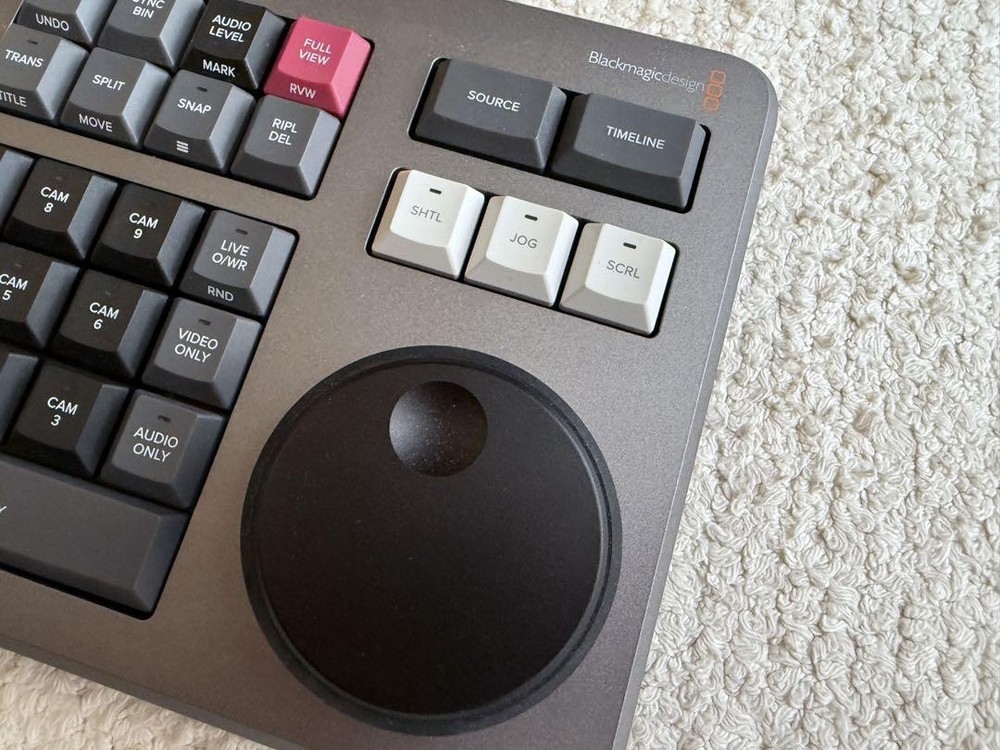 DaVinci Resolve Speed ​​Editor dedicated controller