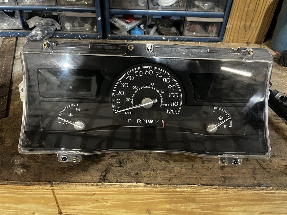 2004 Lincoln Town Car Cluster