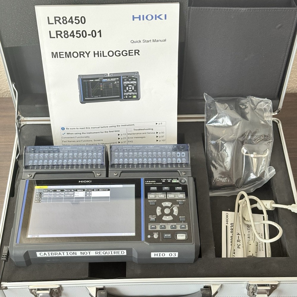 Hioki Data Memory Logger HiLogger LR8450 With (2) Voltage Temp Unit U8550