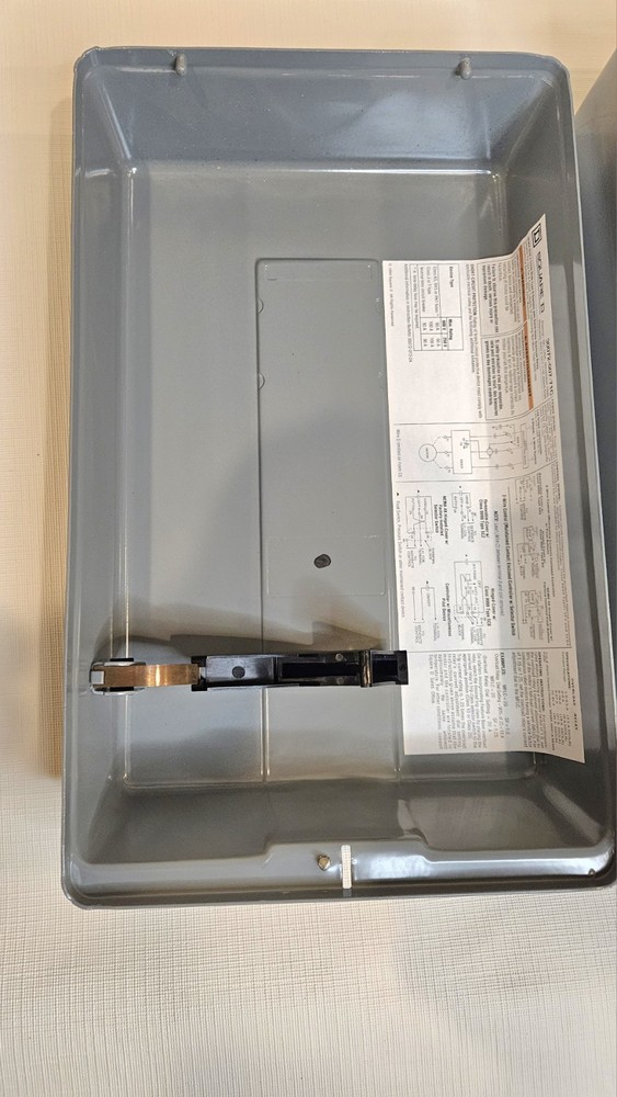 Square D Starter Enclosure 30072-007-71C.