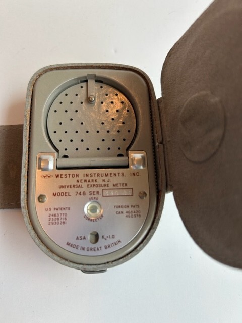 Weston Master V Universal Exposure Meter Model 748 - Vintage Untested