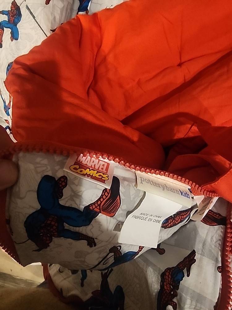 Pottery Barn Kids Spiderman Sleeping Bag 52"×24" EUC Marvel
