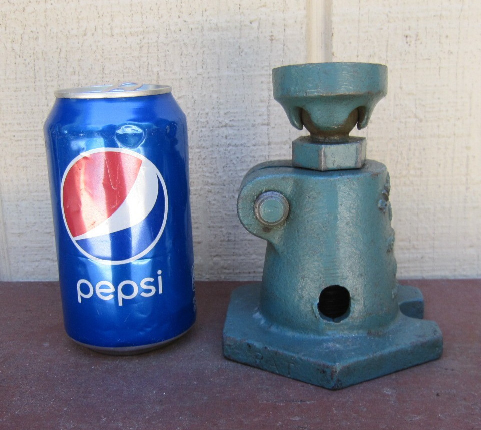 Simplex No. 3 leveling Jack 6 tons