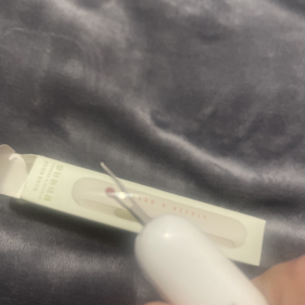 Thread A Needle , Needle Threader