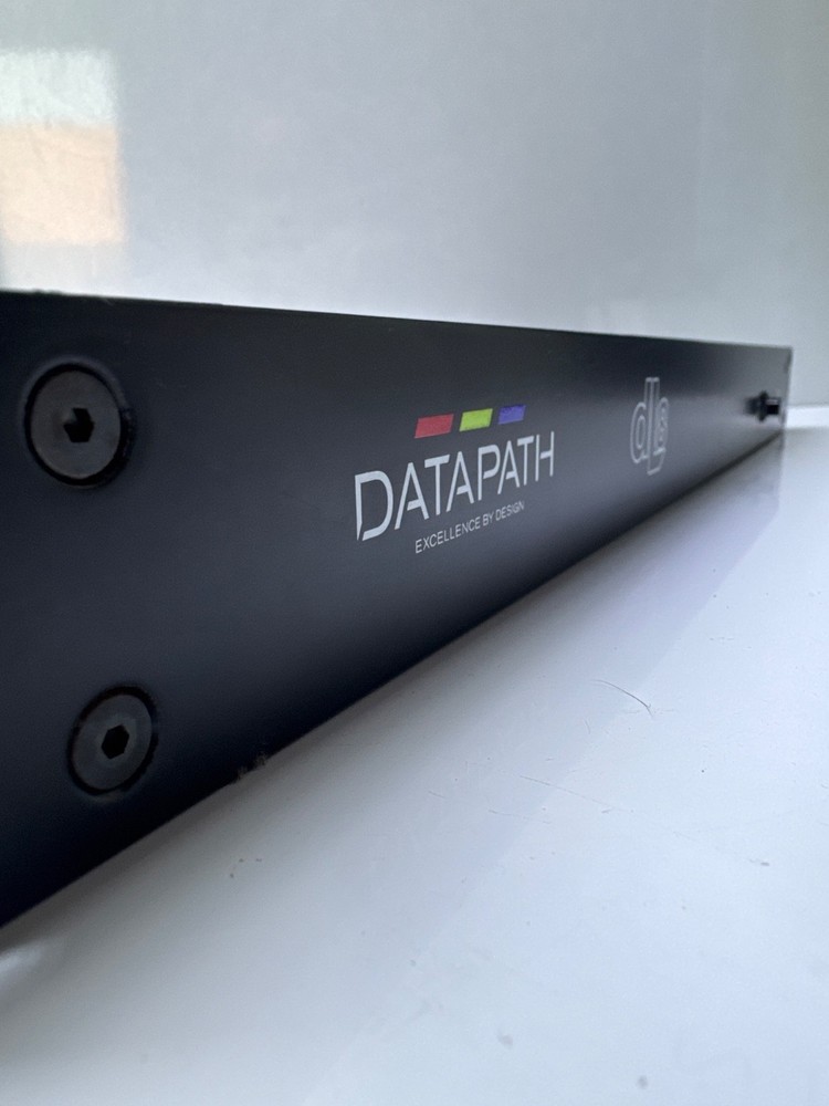 Datapath dL8 Video Distribution Amplifier