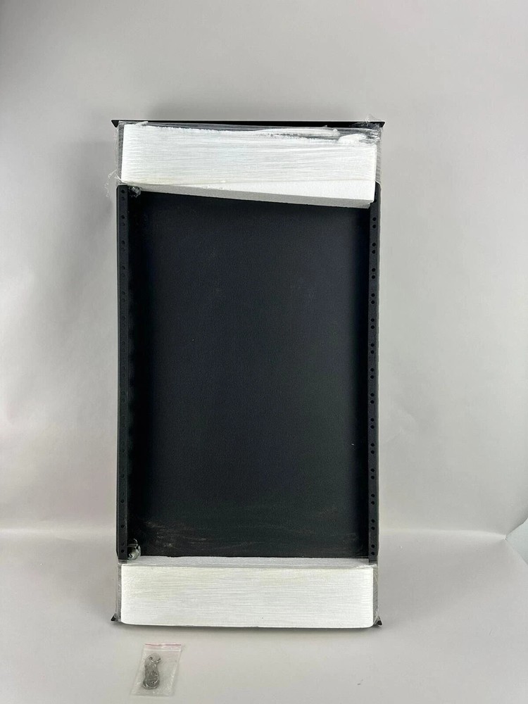 Middle Atlantic SSDR-20 35'' 20SP Split Security Door