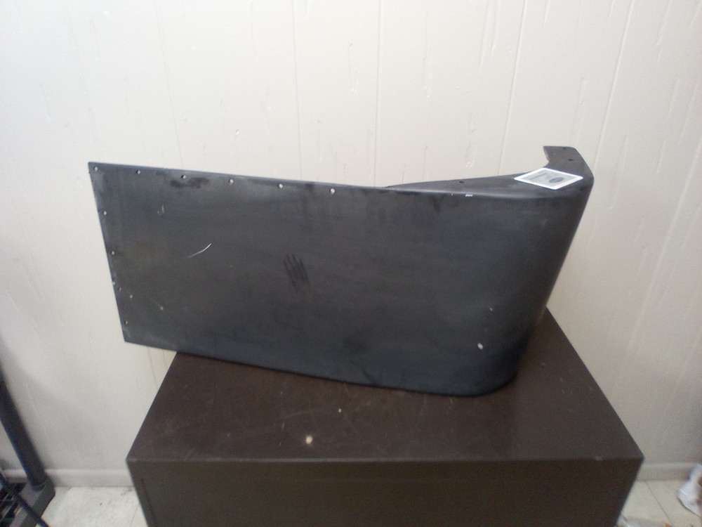 Peterbilt Sleeper Upper Fairing Extender Left Side P/N 29-04059L