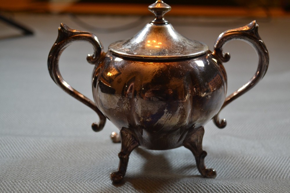 Sheridan Silver Plated Sugar Bowl