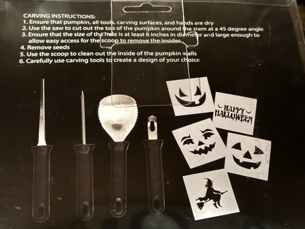 Kolorae Pumpkin Carving Kit~ 4 Tools, 5 Patterns NEW