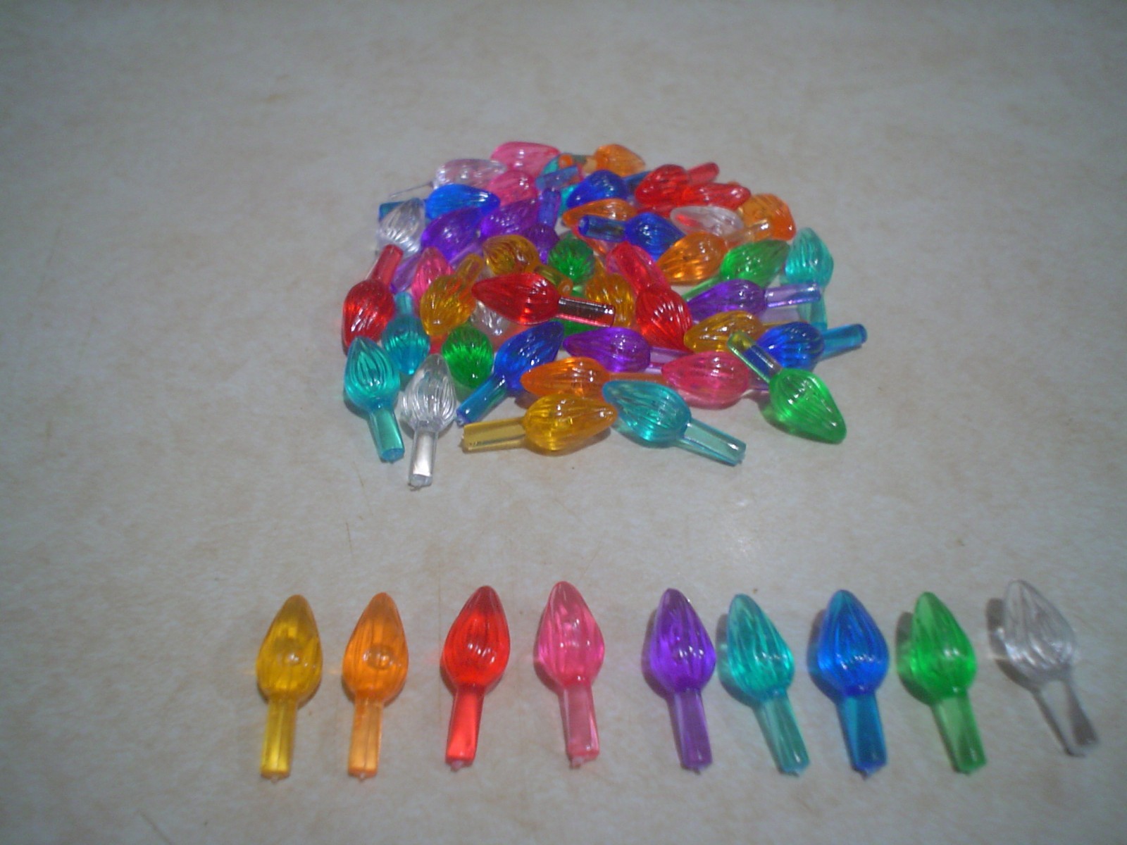 E657 - 54 Ceramic Christmas Tree Plastic Lights Bulbs- SMALL Twist - 9 Colors