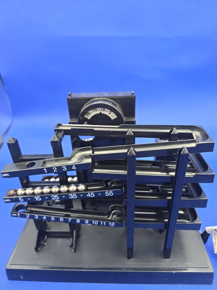 Time Machine Kinetic Display Clock Model 5400 Rolling Ball Desk Tested Works