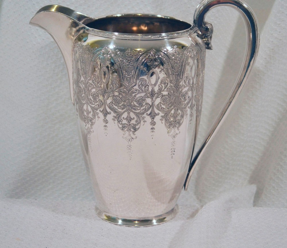Vintage INTERNATIONAL SILVER WILCOX Silverplate Paisley Pattern Water Pitcher