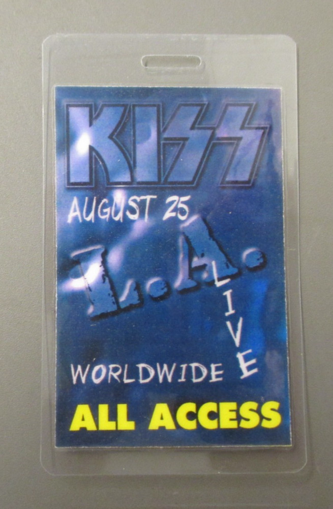 Kiss backstage pass Laminated Authentic August 25, L.A. ALL ACCESS !