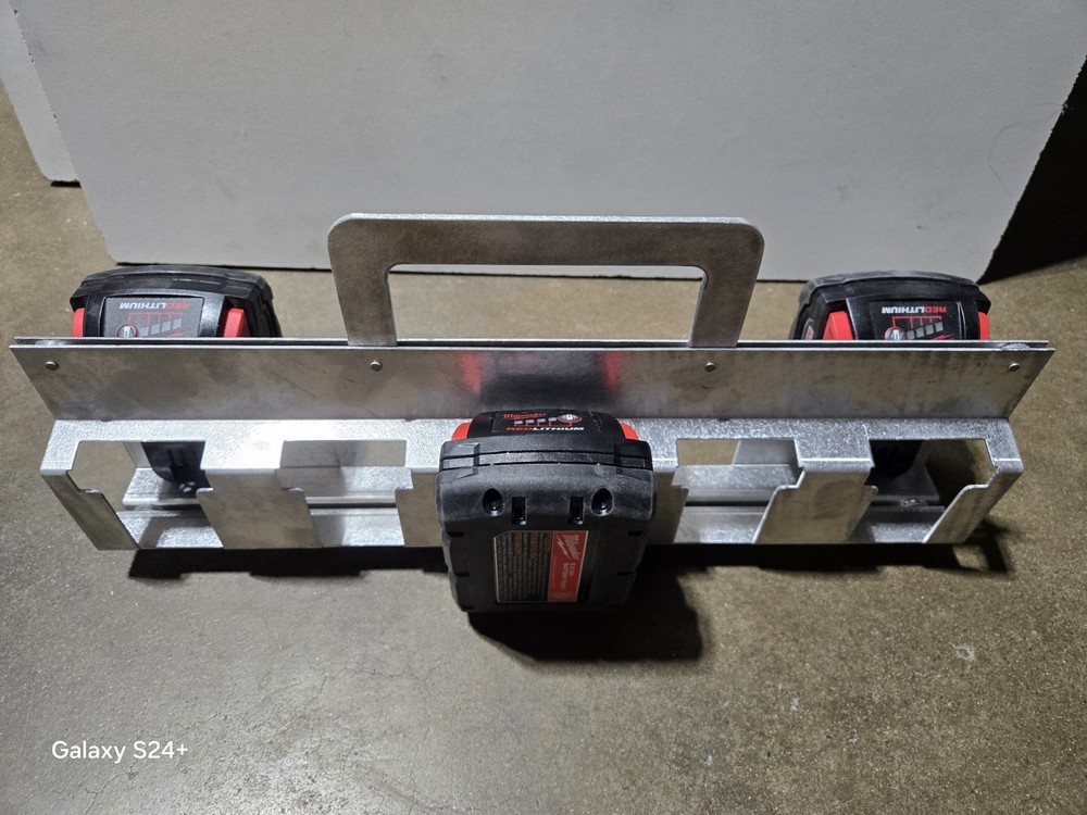Milwaukee M18 Battery Carrier