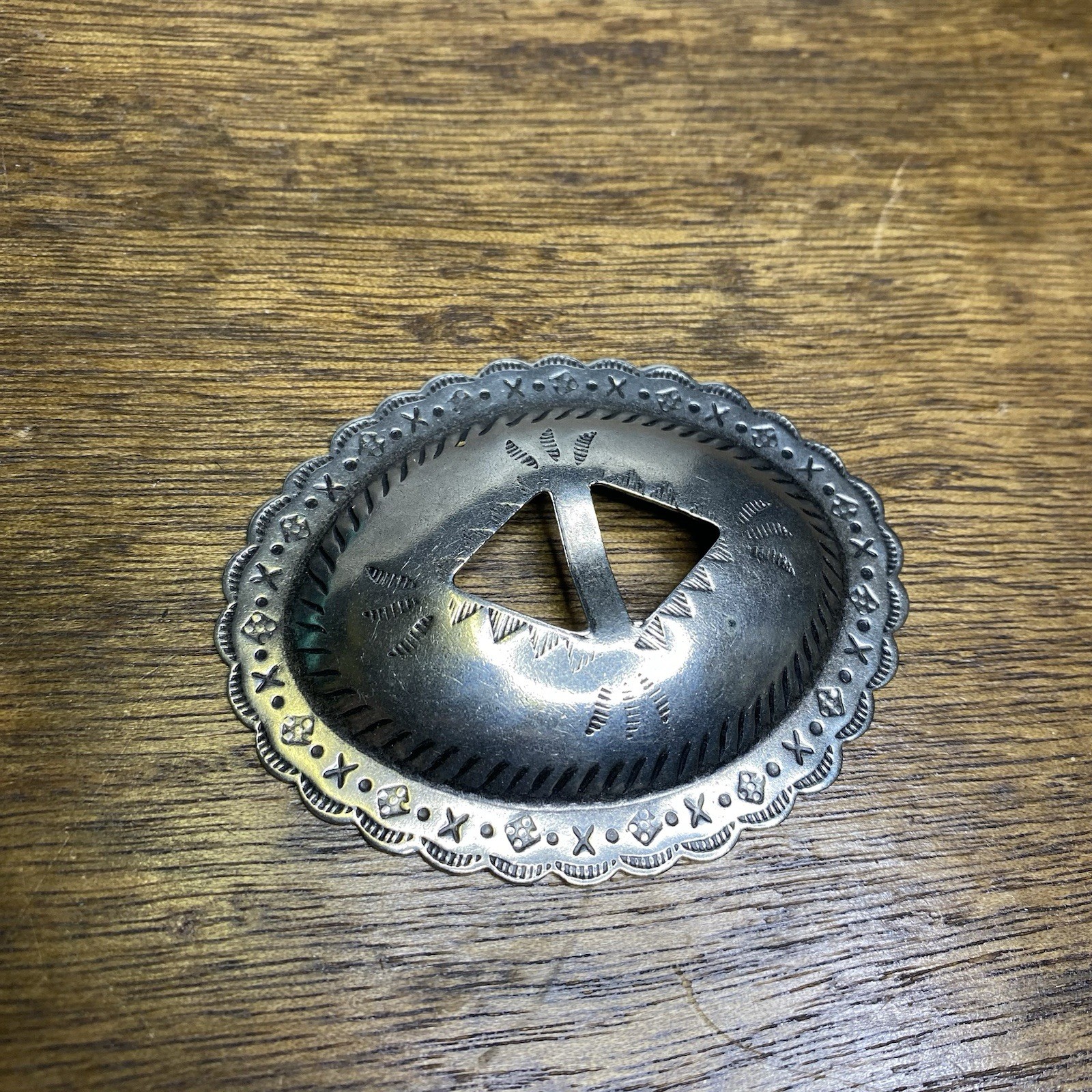 Concho Southwestern Antique Silver Engraved Oval Western Bolo Tie