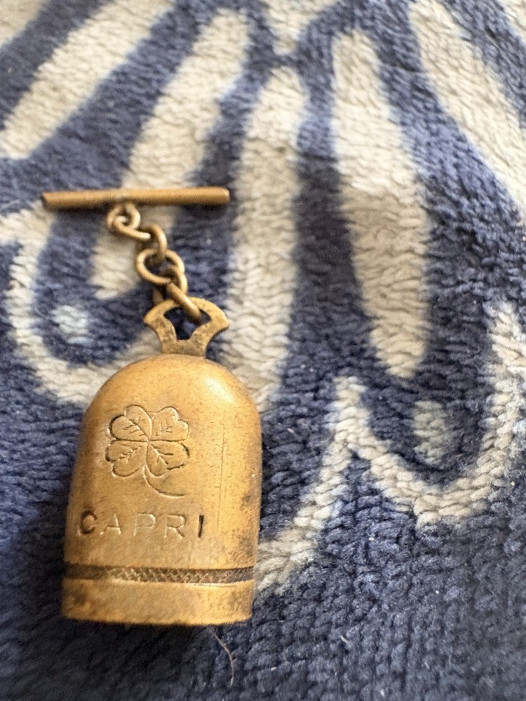 Sa 11 Michele Capri Bell, Brevet World War Two Era