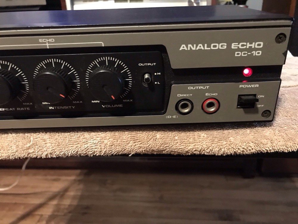 Roland DC-10 ANALOG ECHO