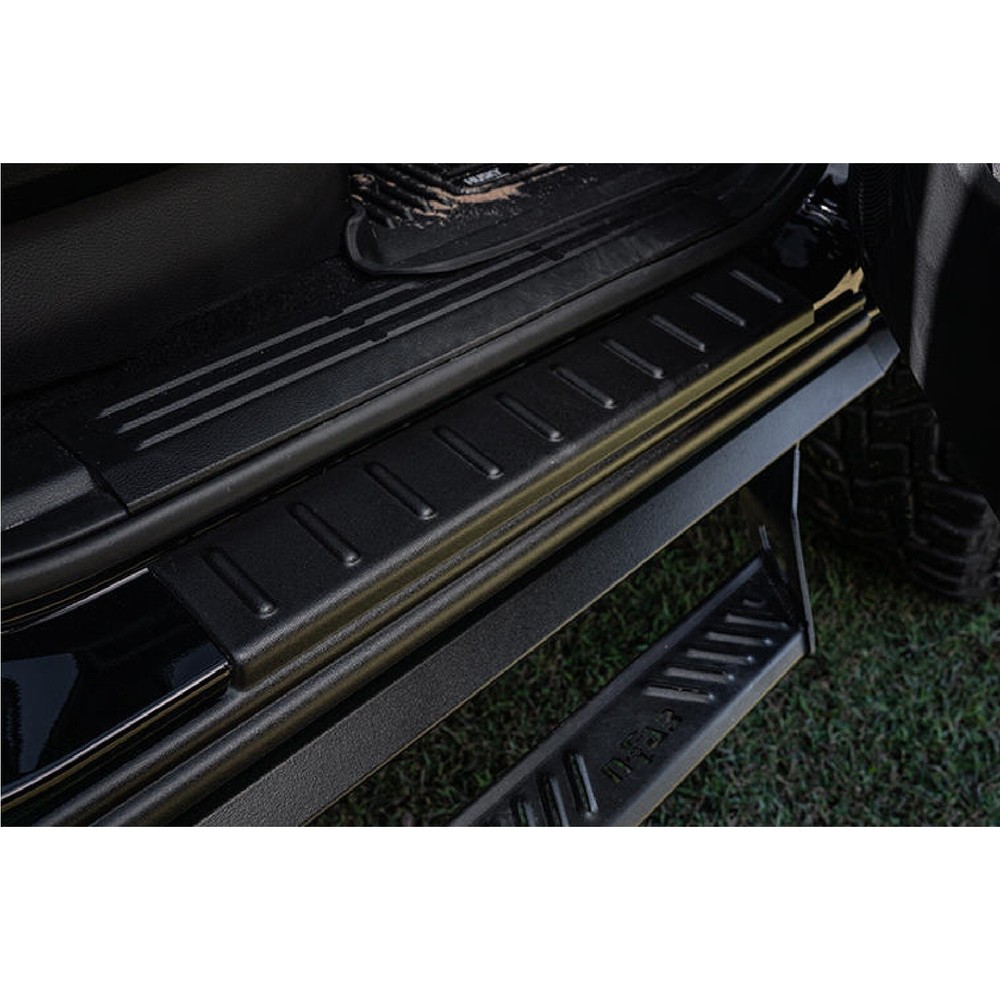 Bushwacker Trail Armor Rocker Panel Covers for 07-13 Silverado 1500 Ext Cab