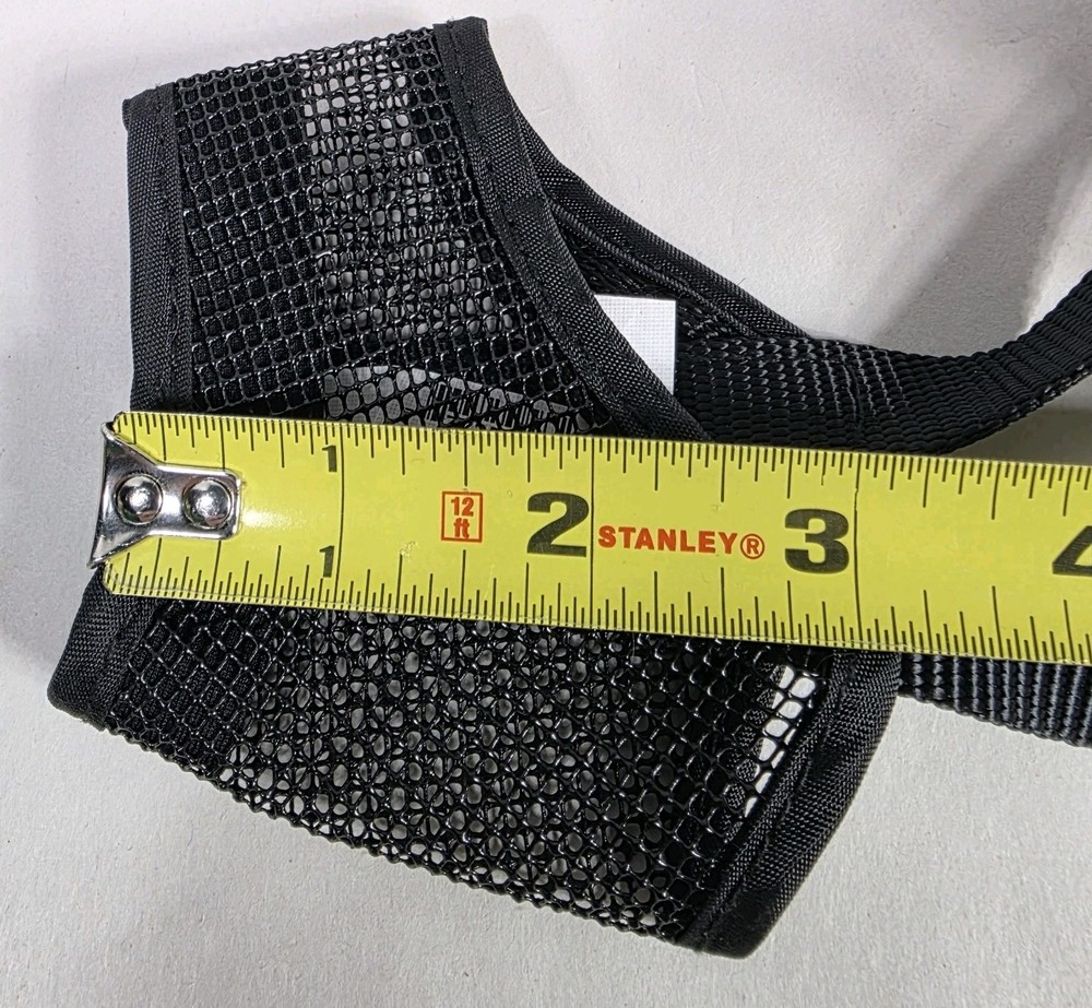 Top Paw Adjustable Mesh Muzzle Medium 24-48lbs Temporary Muzzle Restraint