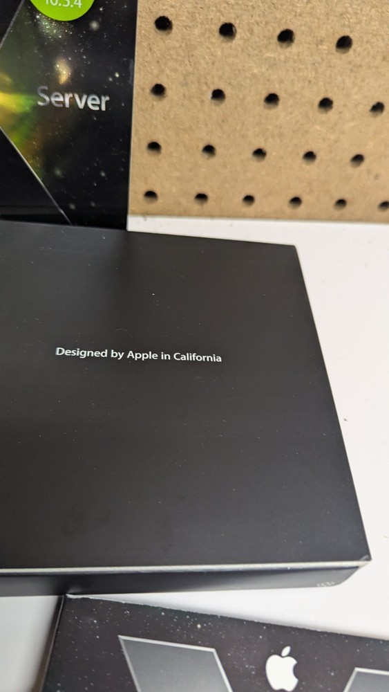 Apple Mac OS X Version 10.5.4 Leopard Server Unlimited Client License & Key