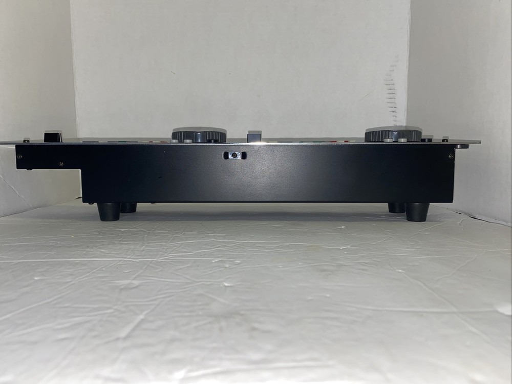 Numark Rack Mount Digital Media Controller No Cord