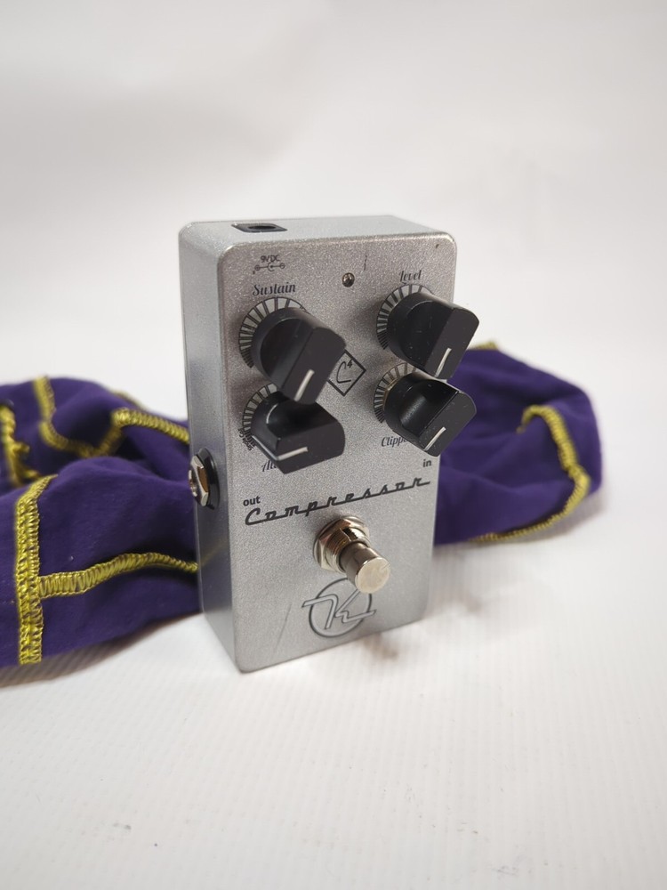 Keeley Electronics C4 - 4 Knob Compressor / Sustainer Silverface 2010s Model