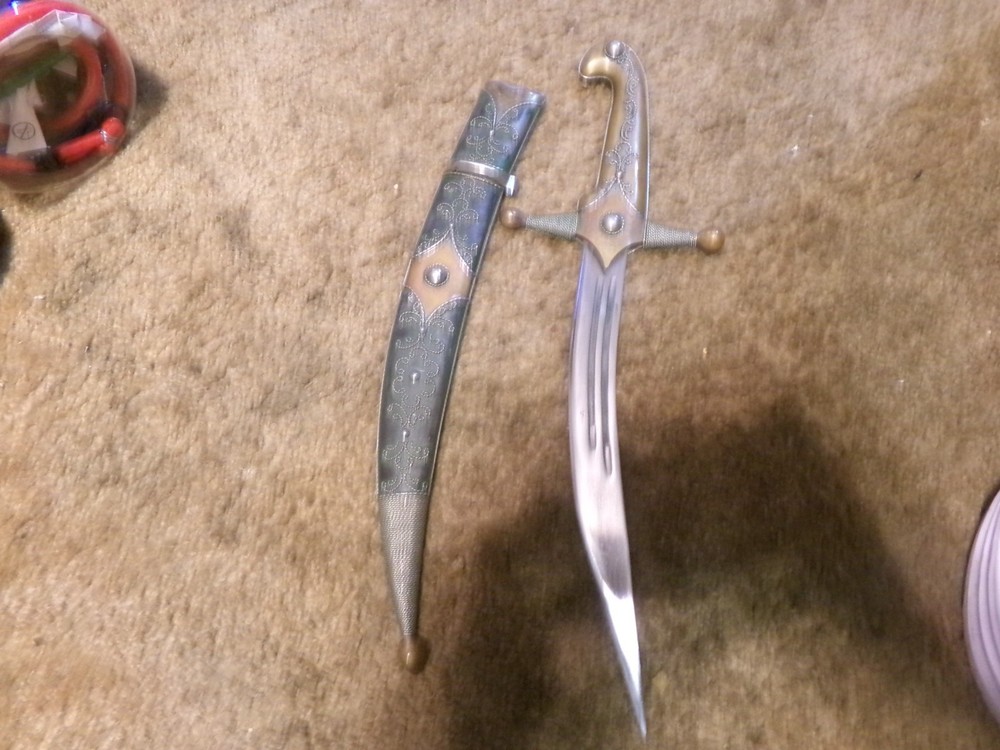 indian dress dagger