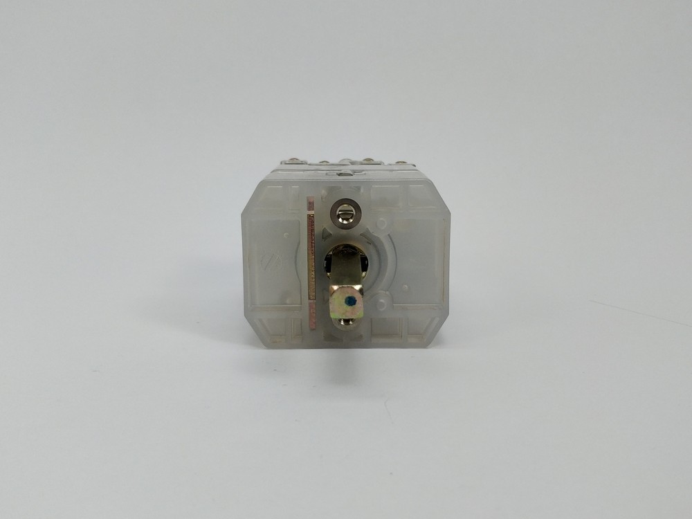 Fuji Electric BHX-SB2104 Change Over Switch