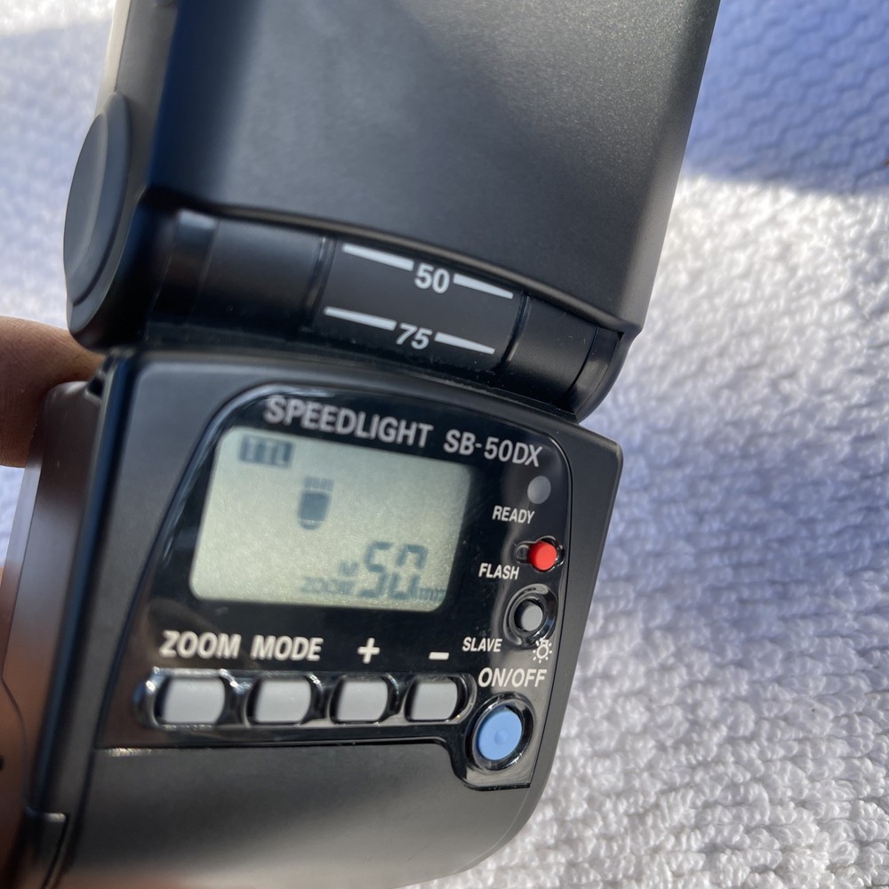 Nikon Speedlight SB-50DX Shoe Mount Flash With Case -- NEW