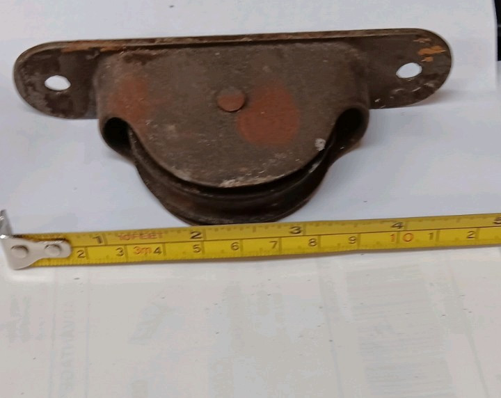 8 Antique Unrestored Window Sash Rollers Pulleys Cast Iron
