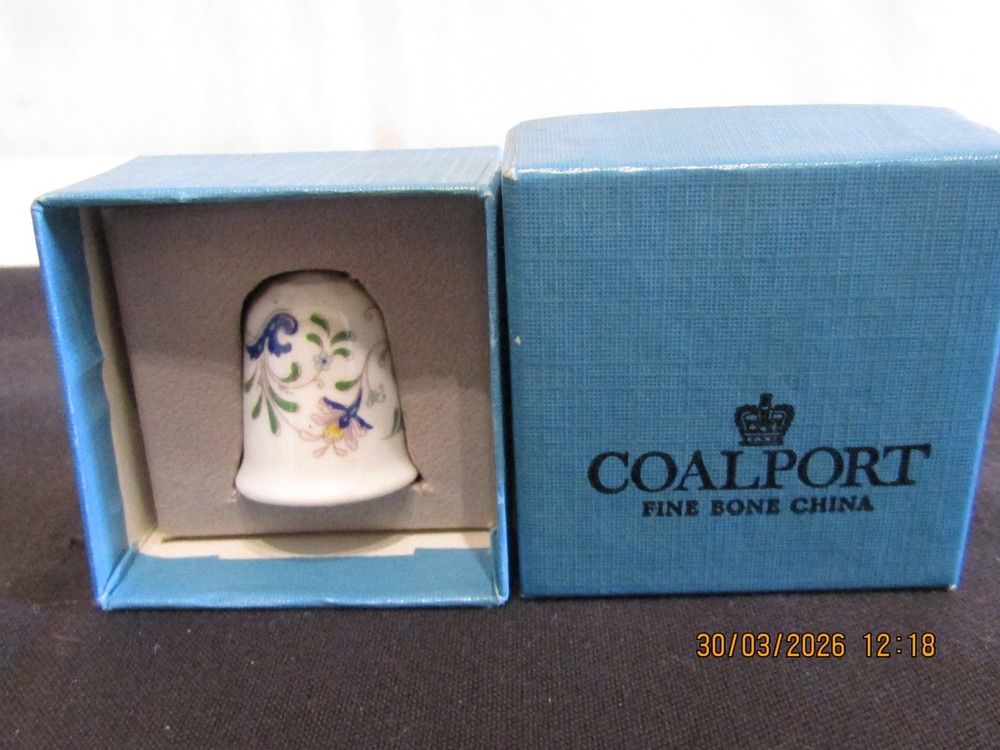 COALPORT FINE BONE CHINA THIMBLE IN BOX PAGEANT