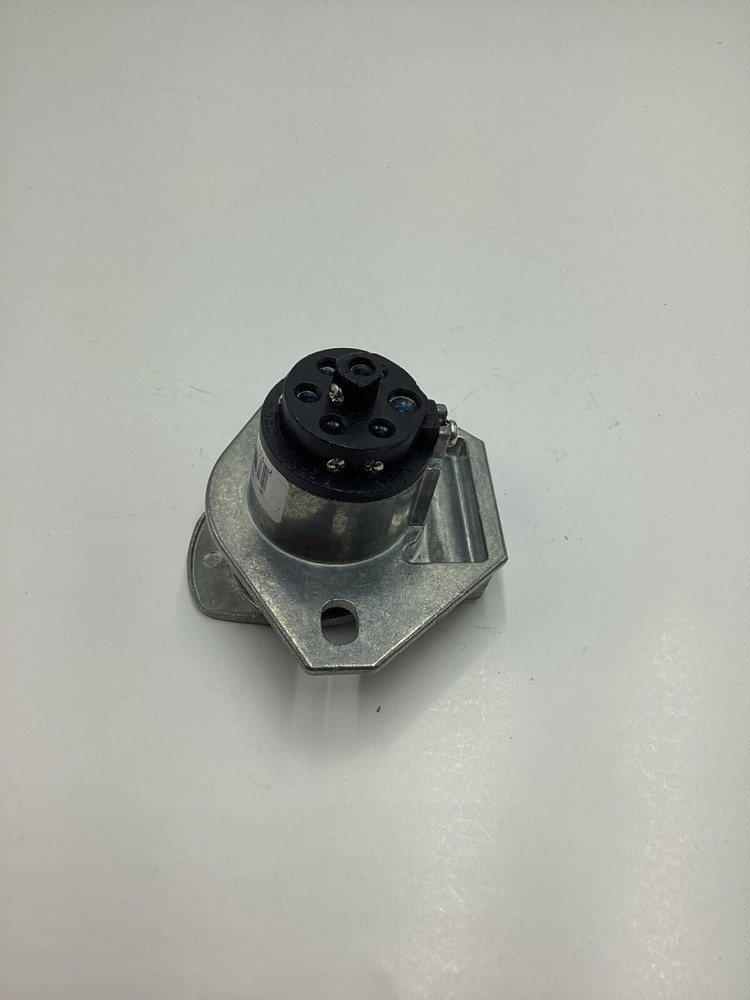 PHILLIPS 15-720 SAE J560 7 WIRE TRAILER SOCKET PLUG