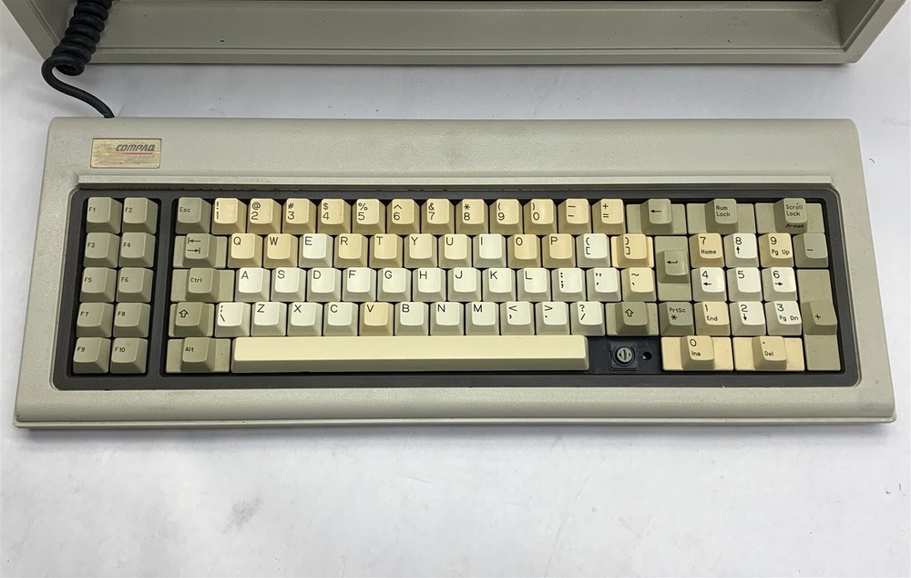 Vintage Compaq Plus Portable Briefcase Computer PC PARTS