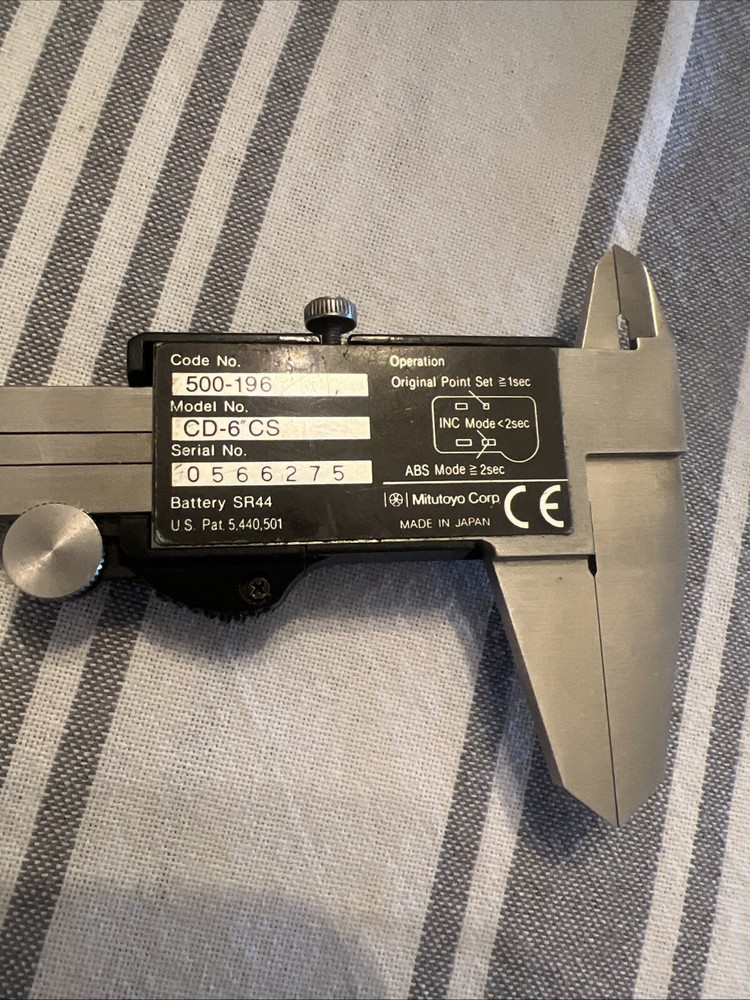 Mitutoyo 500-196 CD-6" CS Digital Caliper NEEDS BATTERY